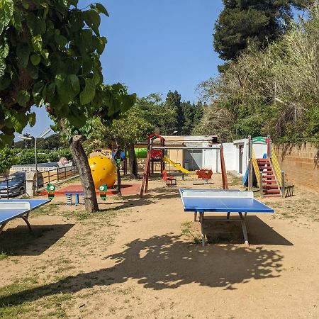 Camping Victoria Canet De Mar Exterior foto